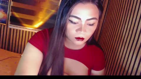 Snapshot of jerkinglexie chatting on 02.12.25 LEXIE online show from 02.12.25