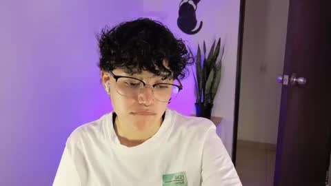 Snapshot of jeroharper chatting on 03.26.26 Jero Harper online show from 03.26.26