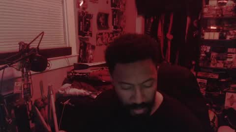 Snapshot of jerzey2k2 chatting on 04.10.26 Jerzey2k2 aka the Alpha online show from 04.10.26