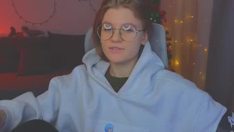 Snapshot of jess0e9 chatting on 01.06.26 JessieVibes online show from 01.06.26