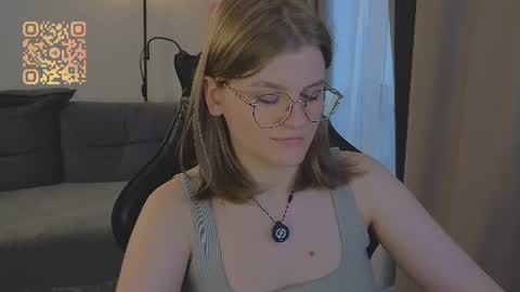 Snapshot of jess0e9 chatting on 07.21.26 JessieVibes online show from 07.21.26