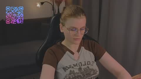 Snapshot of jess0e9 chatting on 07.26.26 JessieVibes online show from 07.26.26