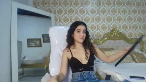 jessb_ online show from 11.08.25