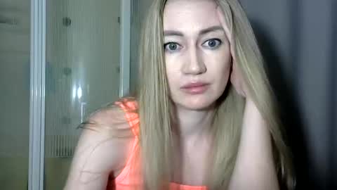 JessFox1 online show from 12.19.24