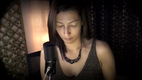 Jessica Gomez online show from 04.04.26