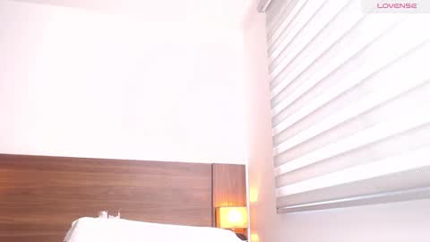 Snapshot of jessi_ocean chatting on 01.14.25 I AM JESSI online show from 01.14.25