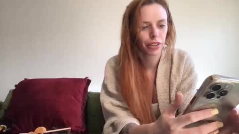 Jessica Aaren online show from 04.04.26