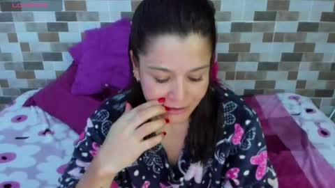 Snapshot of jessica_robertss chatting on 06.22.26 jessimodel independient online show from 06.22.26