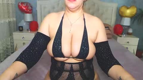Snapshot of jessicalove20 chatting on 02.23.25 single mommy online show from 02.23.25