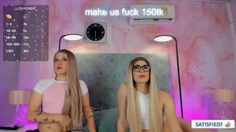 JESSI AND NAOMI online show from 09.12.25