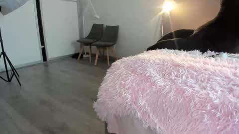 JessicaMooon online show from 02.17.26