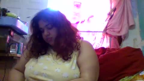 Snapshot of jessicarabbits4 chatting on 04.25.26 dovedianna online show from 04.25.26