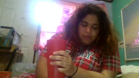 Snapshot of jessicarabbits4 chatting on 05.18.26 dovedianna online show from 05.18.26