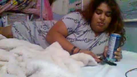 Snapshot of jessicarabbits4 chatting on 05.22.26 dovedianna online show from 05.22.26