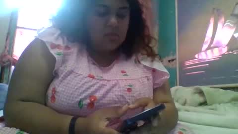 Snapshot of jessicarabbits4 chatting on 05.24.26 dovedianna online show from 05.24.26