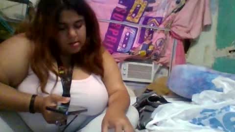 Snapshot of jessicarabbits4 chatting on 05.27.26 dovedianna online show from 05.27.26