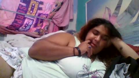 Snapshot of jessicarabbits4 chatting on 06.22.26 dovedianna online show from 06.22.26