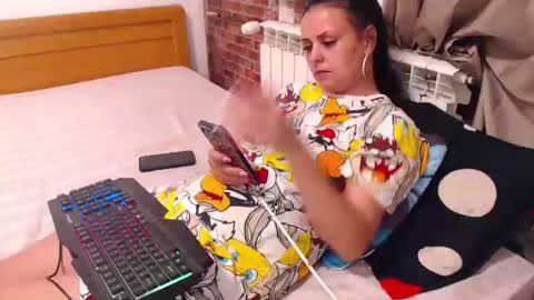 Snapshot of jessiestar3 chatting on 07.19.26 jessiestar3 online show from 07.19.26