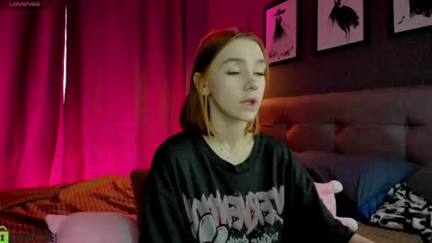 Snapshot of jessiexxiv chatting on 05.13.26 Jessie online show from 05.13.26