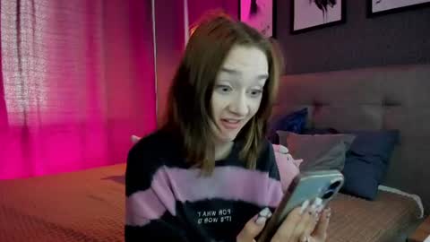 Snapshot of jessiexxiv chatting on 06.12.26 Jessie online show from 06.12.26