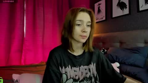 Snapshot of jessiexxiv chatting on 06.19.26 Jessie online show from 06.19.26