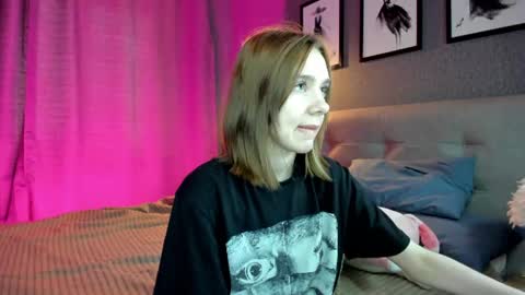 Snapshot of jessiexxiv chatting on 06.20.26 Jessie online show from 06.20.26