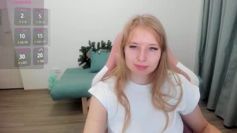 Snapshot of jessy_comely chatting on 12.11.24 Jessy online show from 12.11.24