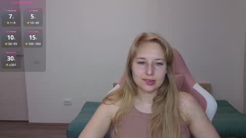 Snapshot of jessy_comely chatting on 09.16.25 Jessy online show from 09.16.25