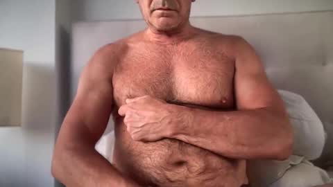 Snapshot of jesuiscoquinoui chatting on 11.29.25 Jesuiscoquin online show from 11.29.25