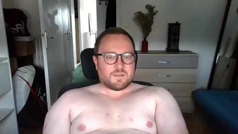 jeuneloup92 online show from 09.12.25