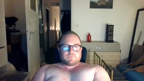 jeuneloup92 online show from 07.17.26