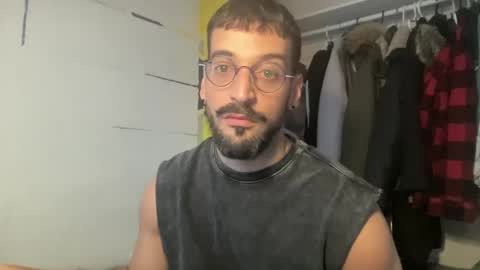 Snapshot of jeunemek00779042 chatting on 03.12.26 JEUNEMEK007 online show from 03.12.26