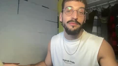 Snapshot of jeunemek00779042 chatting on 03.17.26 JEUNEMEK007 online show from 03.17.26