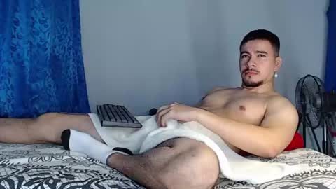 Snapshot of jeycob_happy97 chatting on 07.27.26 Juan David online show from 07.27.26