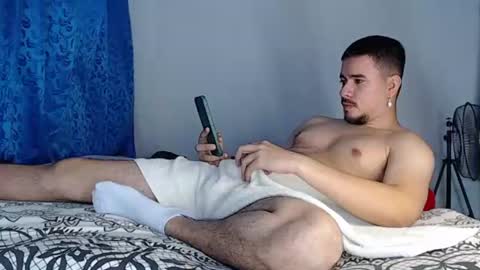 Snapshot of jeycob_happy97 chatting on 07.28.26 Juan David online show from 07.28.26