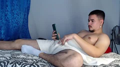 Snapshot of jeycob_happy97 chatting on 07.28.26 Juan David online show from 07.28.26