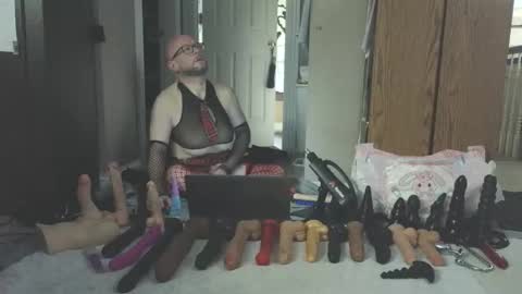 Snapshot of jghosty69 chatting on 11.02.25 Nasty Cumslut online show from 11.02.25