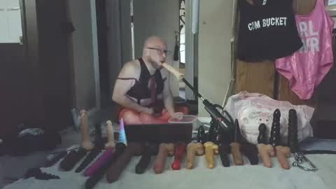 Snapshot of jghosty69 chatting on 11.09.25 Nasty Cumslut online show from 11.09.25