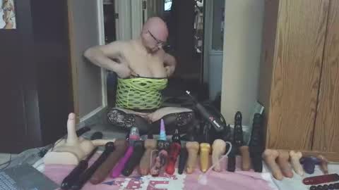 Snapshot of jghosty69 chatting on 03.24.26 Nasty Cumslut online show from 03.24.26