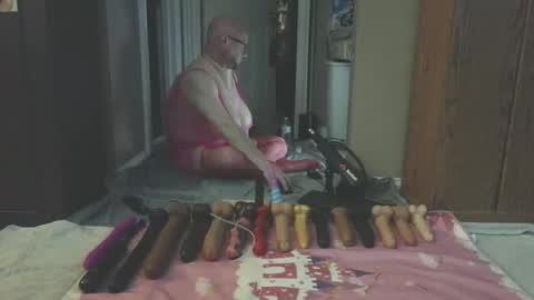 Snapshot of jghosty69 chatting on 04.17.26 Nasty Cumslut online show from 04.17.26