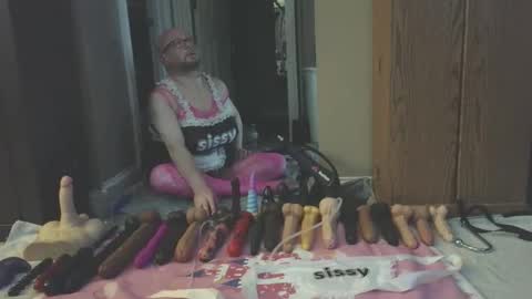 Snapshot of jghosty69 chatting on 04.19.26 Nasty Cumslut online show from 04.19.26
