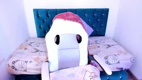 Jhiinny online show from 03.08.25