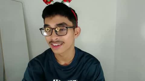 Snapshot of jhnxxnaughty_ chatting on 12.23.25 Johnny online show from 12.23.25