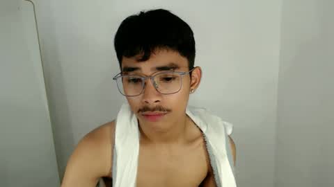Snapshot of jhnxxnaughty_ chatting on 01.11.26 Johnny online show from 01.11.26