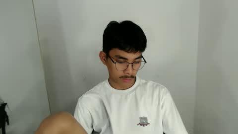 Snapshot of jhnxxnaughty_ chatting on 02.12.26 Johnny online show from 02.12.26
