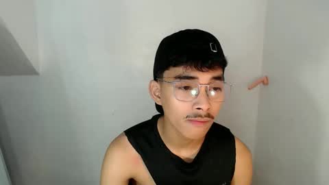 Snapshot of jhnxxnaughty_ chatting on 05.03.26 Johnny online show from 05.03.26