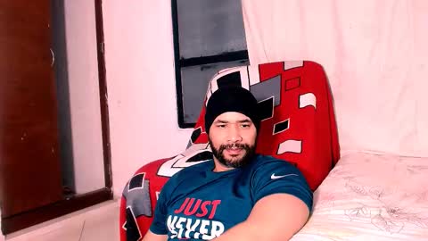 Snapshot of jho173027 chatting on 11.14.25 En moreno online show from 11.14.25