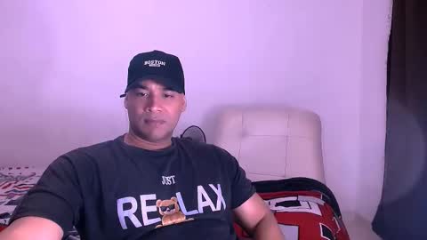 Snapshot of jho173027 chatting on 11.29.25 En moreno online show from 11.29.25