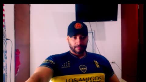 Snapshot of jho173027 chatting on 12.22.25 En moreno online show from 12.22.25