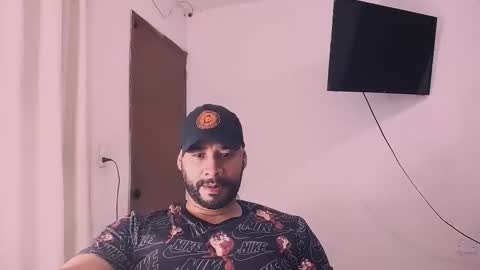 Snapshot of jho173027 chatting on 01.14.26 En moreno online show from 01.14.26